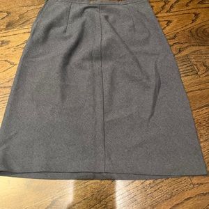 Dress skirt in gray,